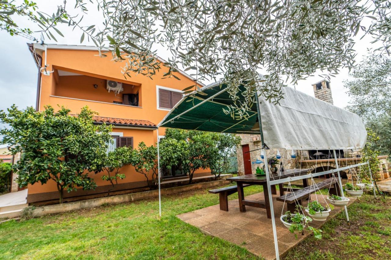 House Silvija Pula Apartment Exterior photo