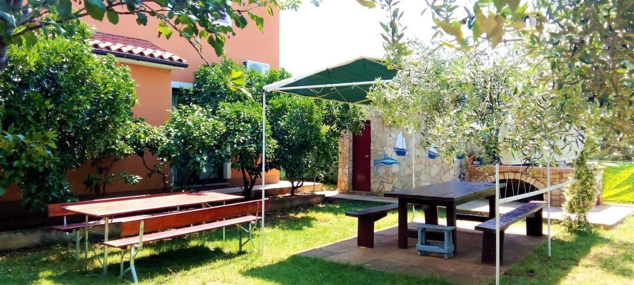 House Silvija Pula Apartment Exterior photo